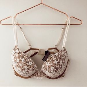 Victoria’s Secret Lace Push Up Bra